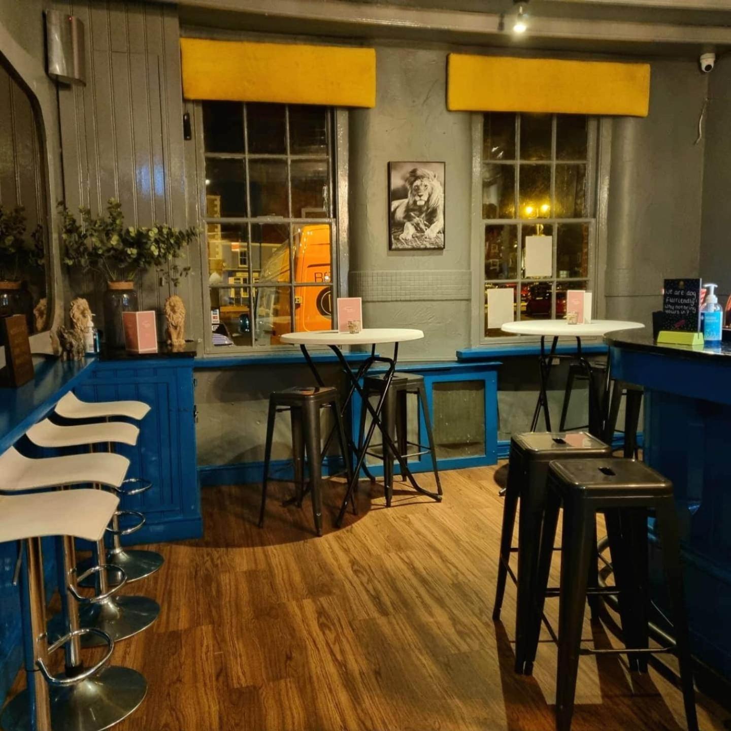 Oyo The Leven Hotel